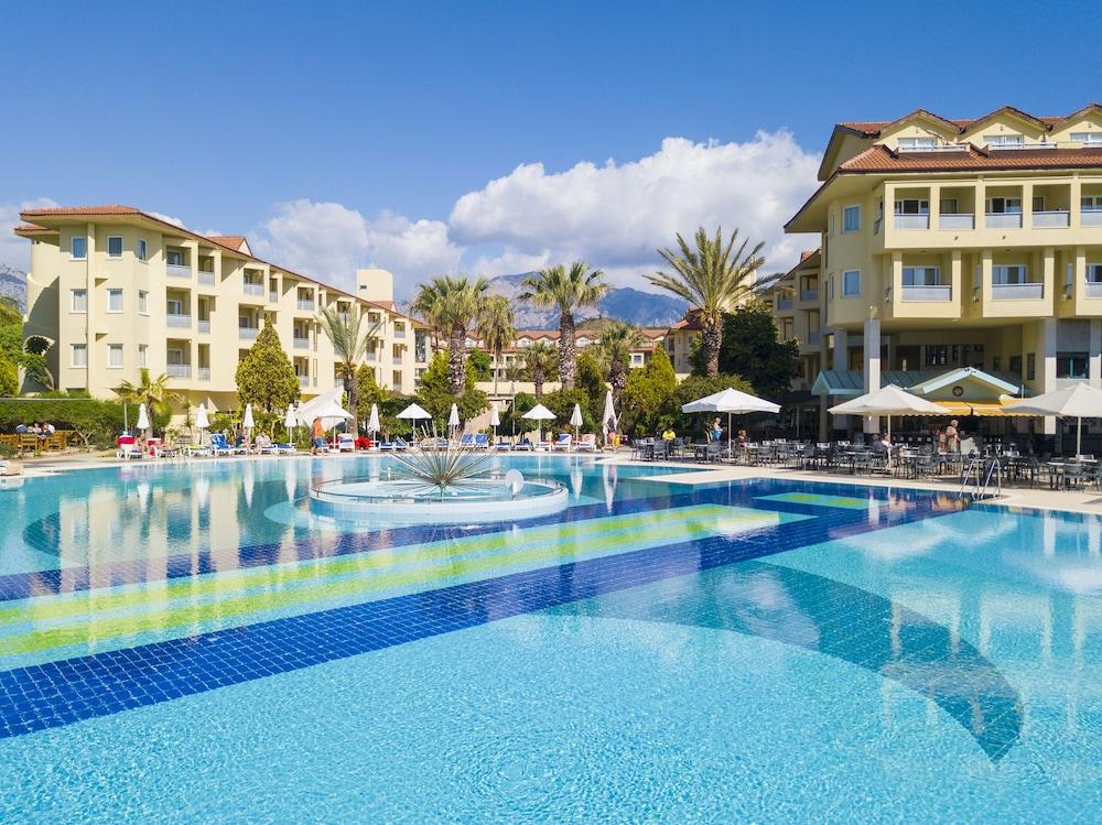 Queen'S Park Le Jardin Kemer Ngoại thất bức ảnh
