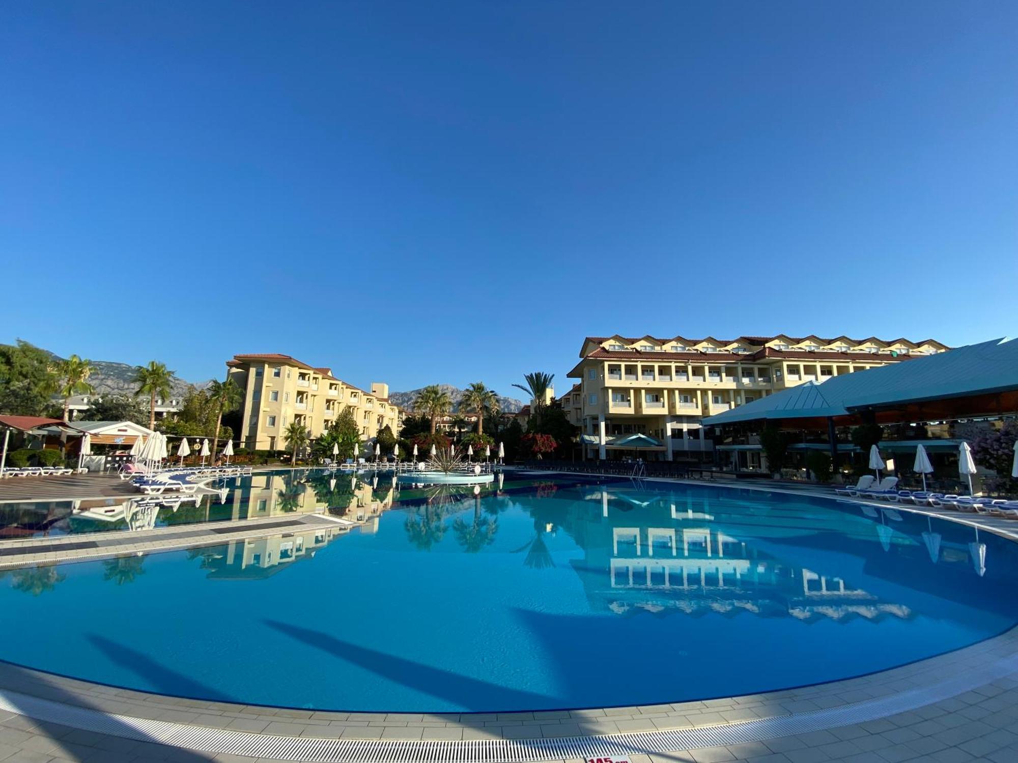 Queen'S Park Le Jardin Kemer Ngoại thất bức ảnh