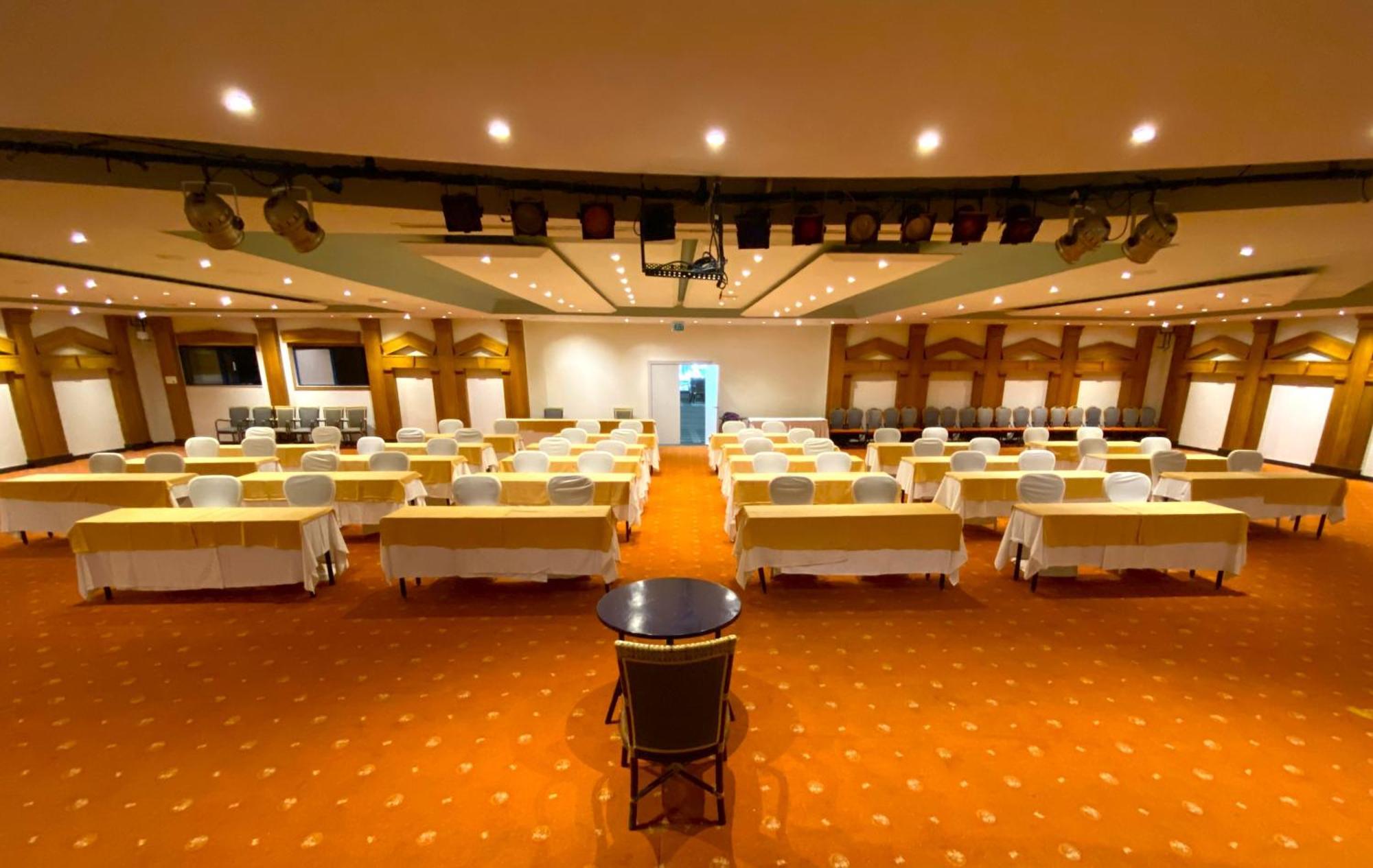 Queen'S Park Le Jardin Kemer Ngoại thất bức ảnh